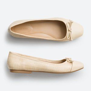NEVER WORN - Cap Toe Flats (Beige)